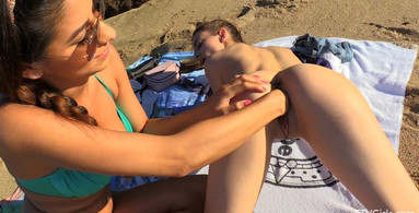 Horny lesbians are fisting at the local beach
