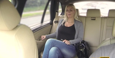 The hottest passenger ever of the fake taxi