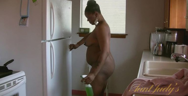 Aunt Judy's - Naughty ebony mommy cleans in the buff.