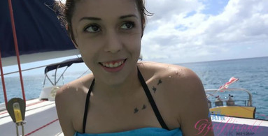 ATK Girlfriends - Kristina sees a lot of cool sea creatures during your dive in Hawaii