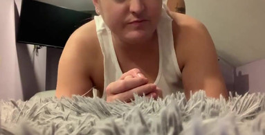 Pawgs 38H tits clapping