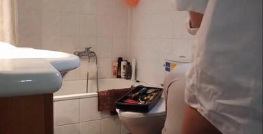 Real girl seduce plumber flashing ass voyeur milf