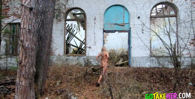 Nude walking on the ruins