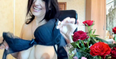 Armpit Fetish Solo with a Busty Russian Milf