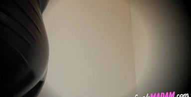 Crank Your Hog Dry: Tattooed Solo Webcam Girl With Big Assets